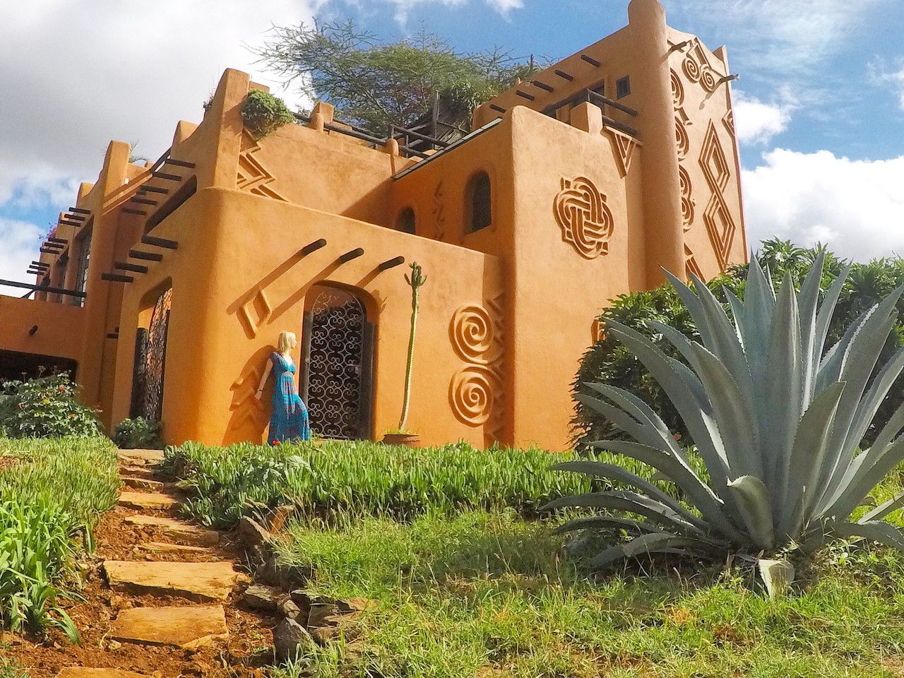 The places to take pictures of wildlife and architecture around Nairobi