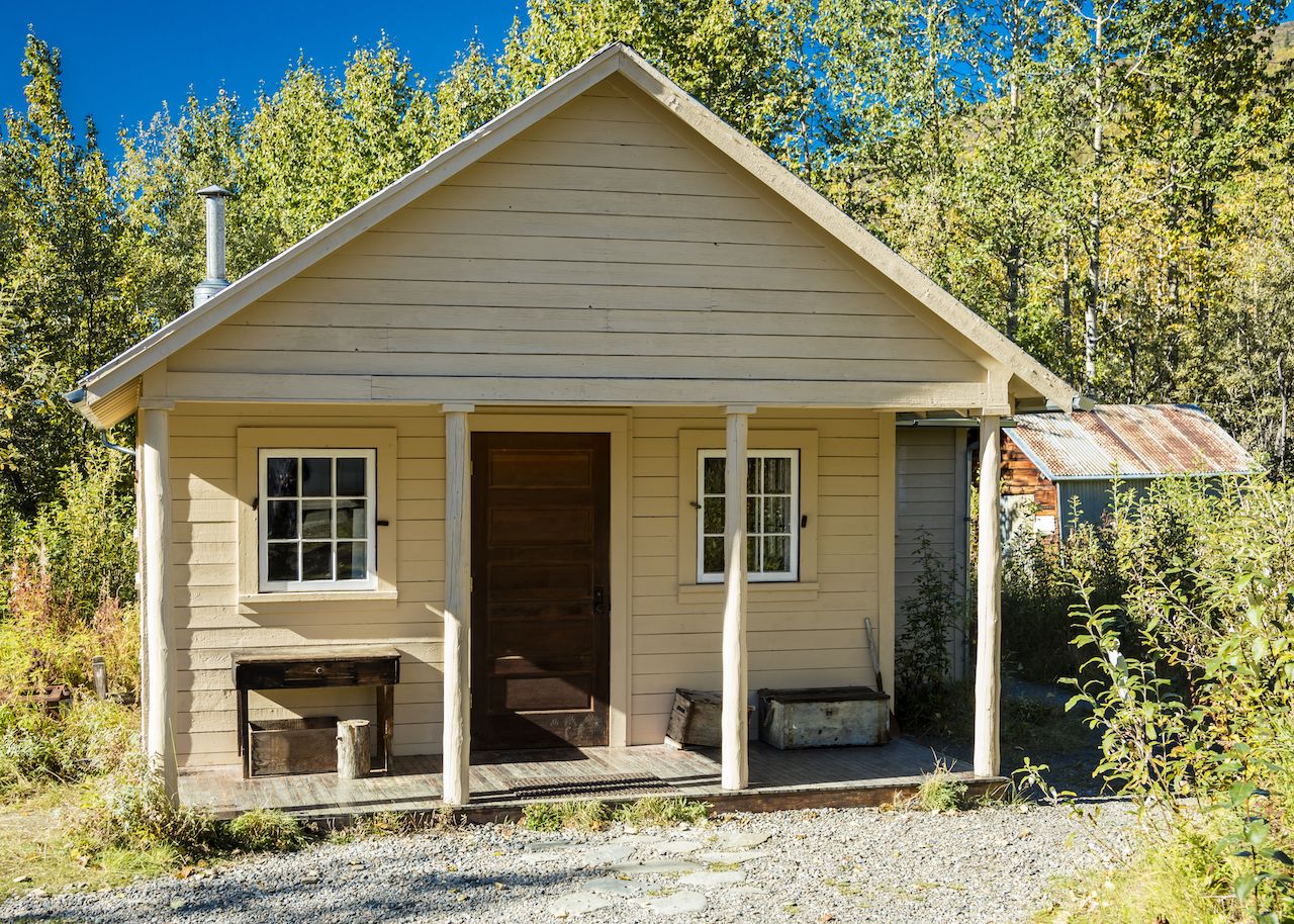 Fannie Quigleys Historic Cabin